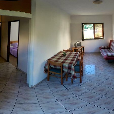 Apartmani Sandro Ivan Dolac Eksteriør bilde