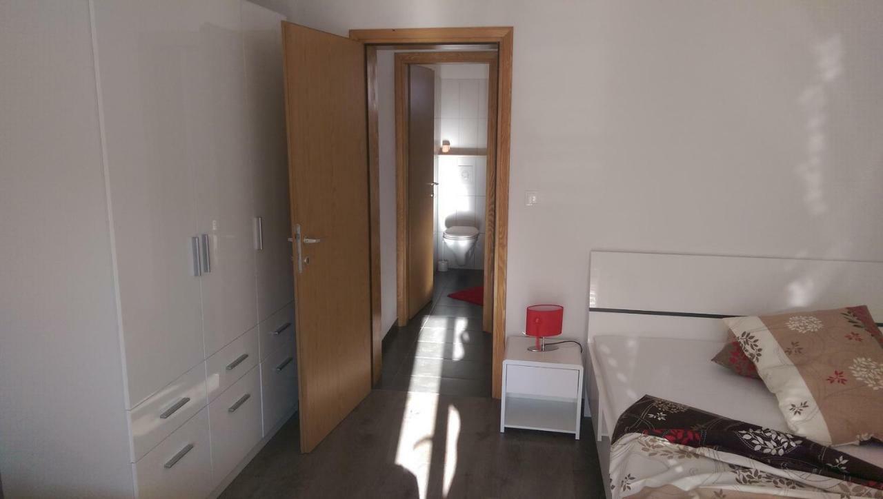 Apartmani Sandro Ivan Dolac Eksteriør bilde