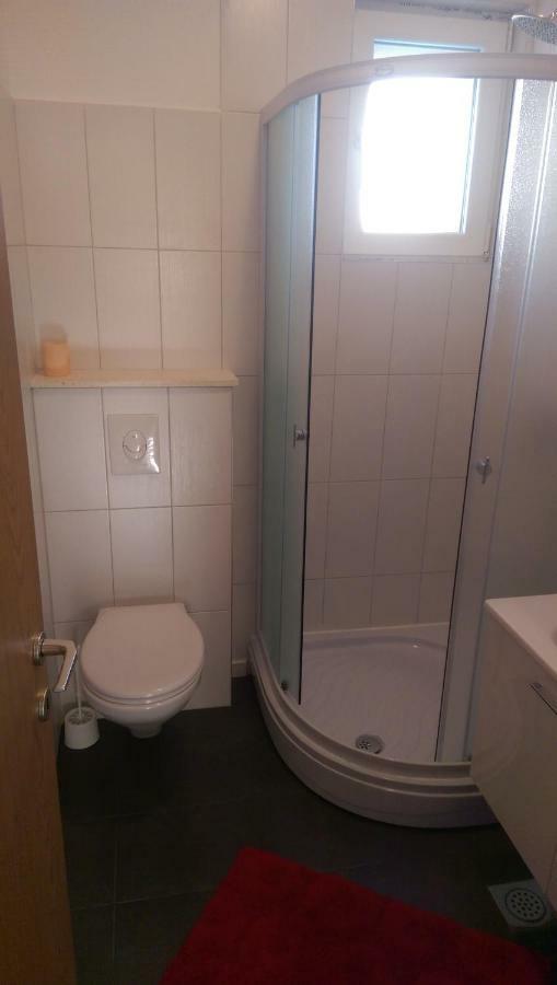 Apartmani Sandro Ivan Dolac Eksteriør bilde