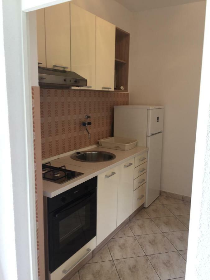Apartmani Sandro Ivan Dolac Eksteriør bilde