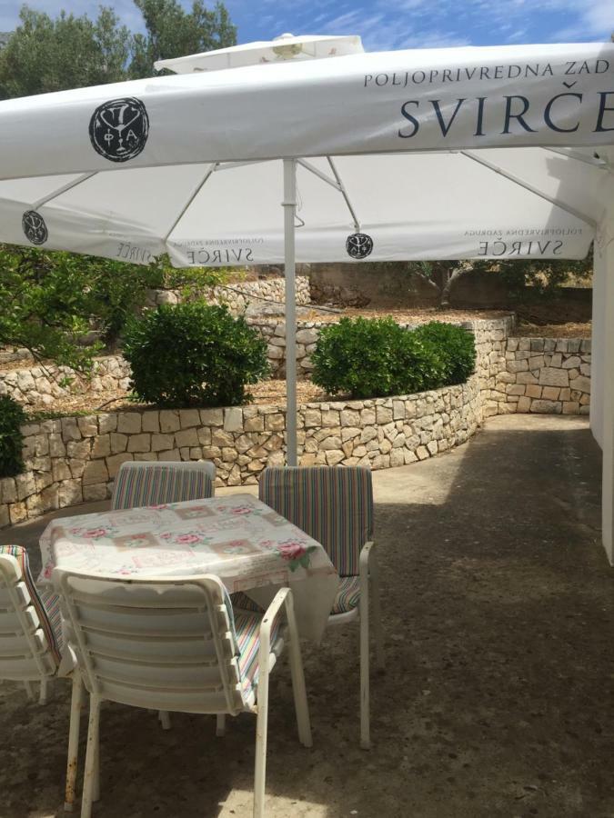 Apartmani Sandro Ivan Dolac Eksteriør bilde
